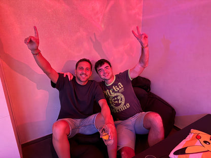 Xi'an Bar Crawl: Drinking, Gaming, and Meeting with Locals